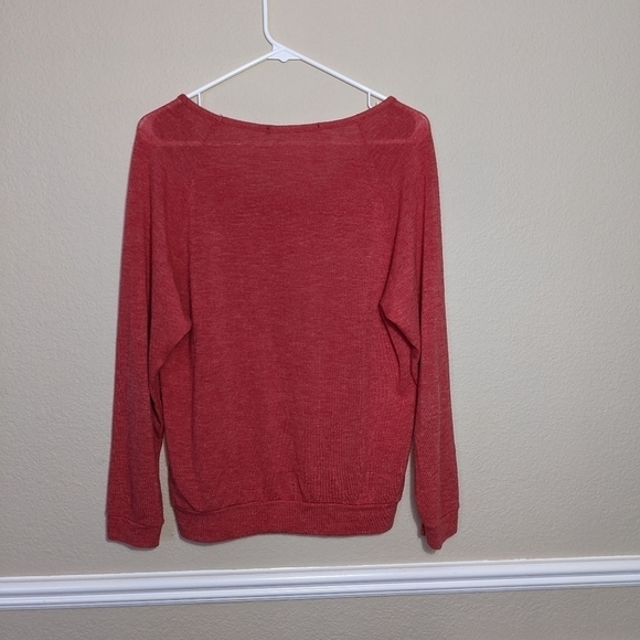 'My heart beats for you' Red Slouchy Lightweight Long Sleeve Top - Picture 2 of 3